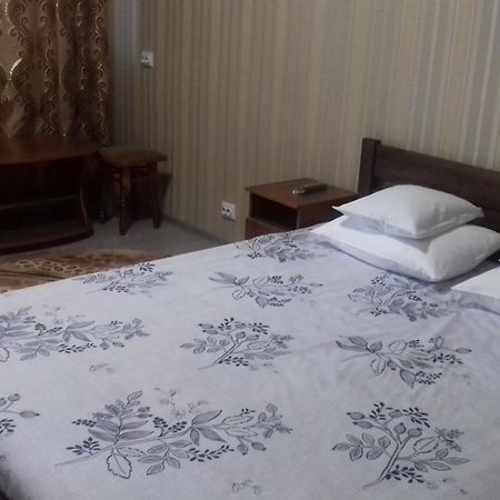 Готель Майовит Khmelʼnytsʼkyy Extérieur photo