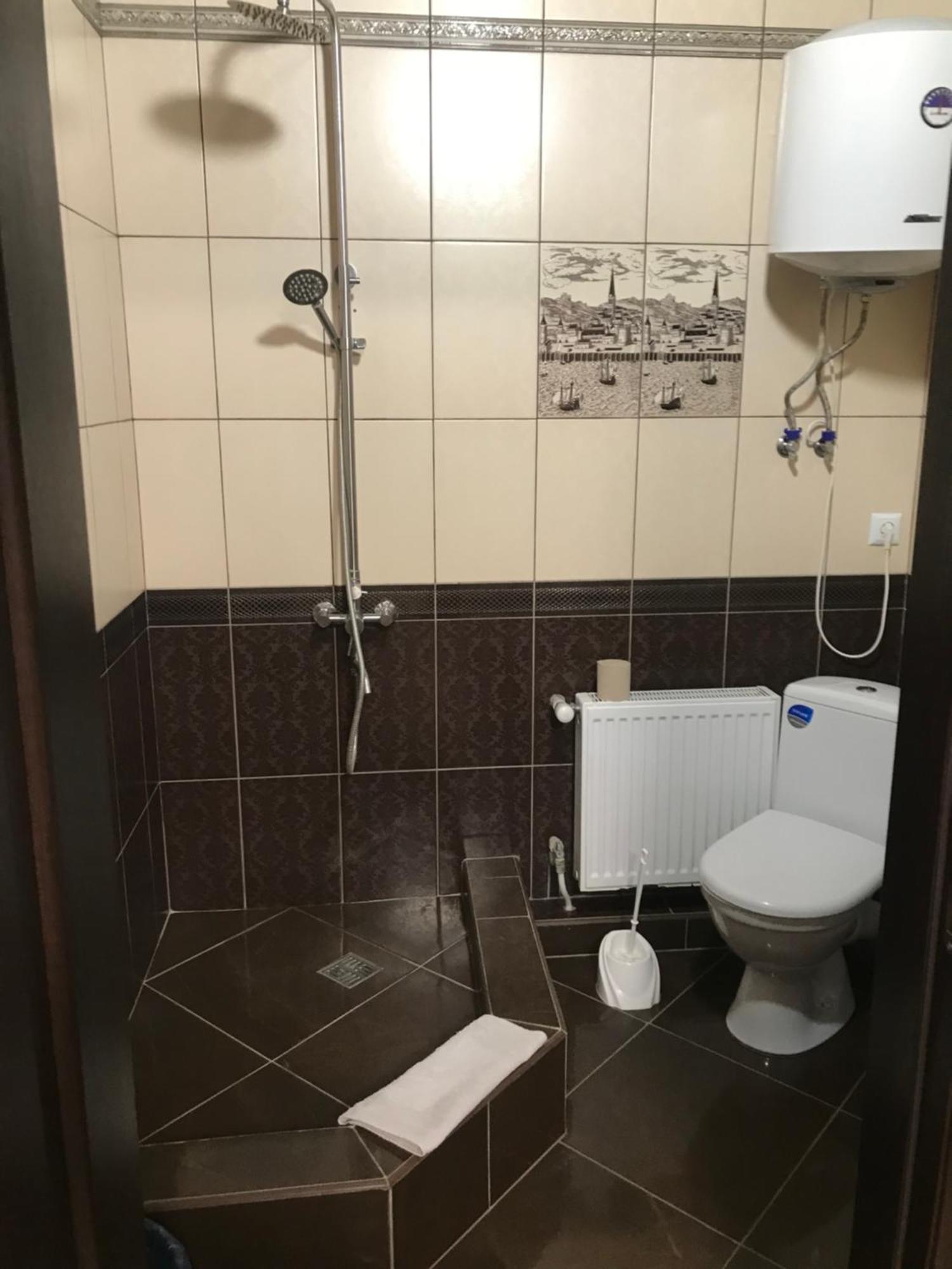 Готель Майовит Khmelʼnytsʼkyy Extérieur photo