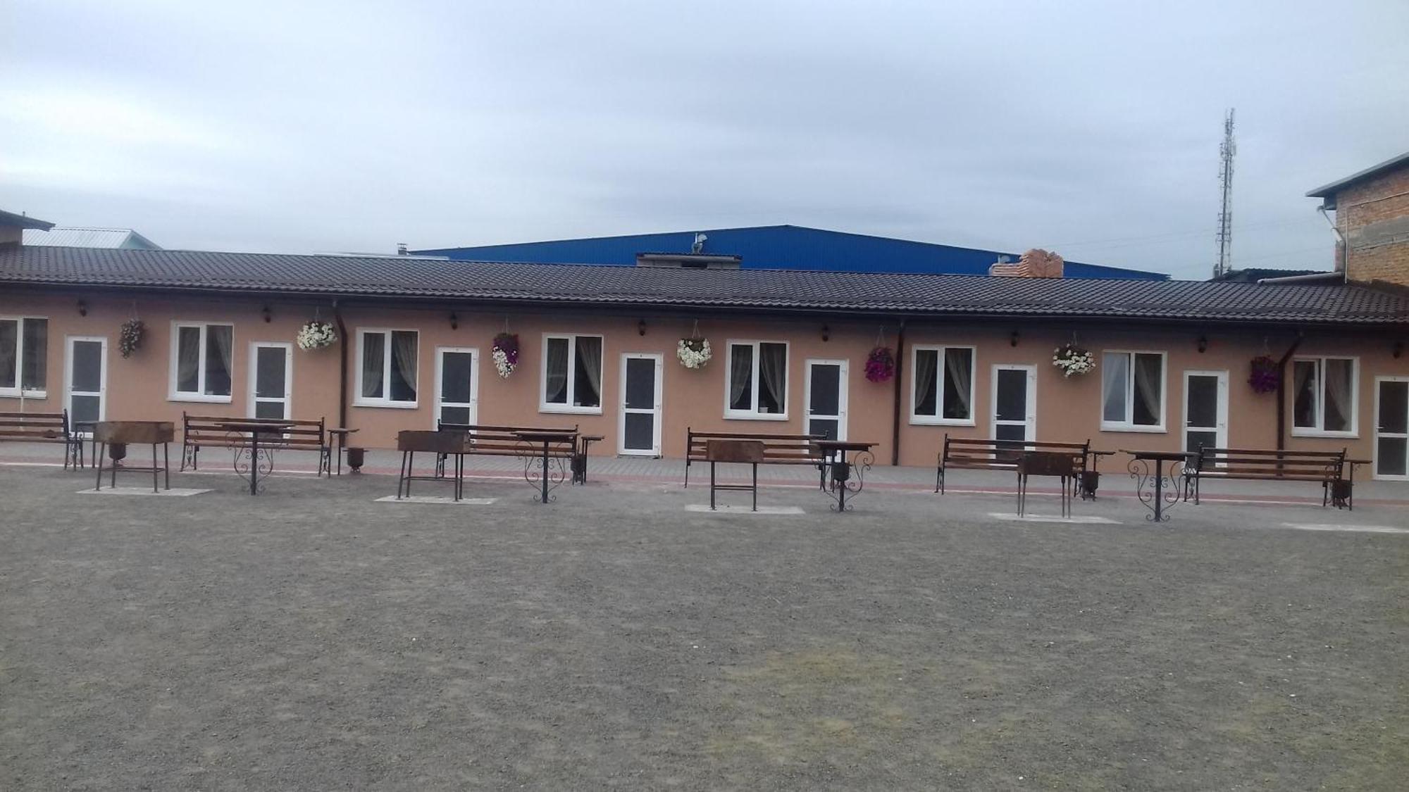 Готель Майовит Khmelʼnytsʼkyy Extérieur photo